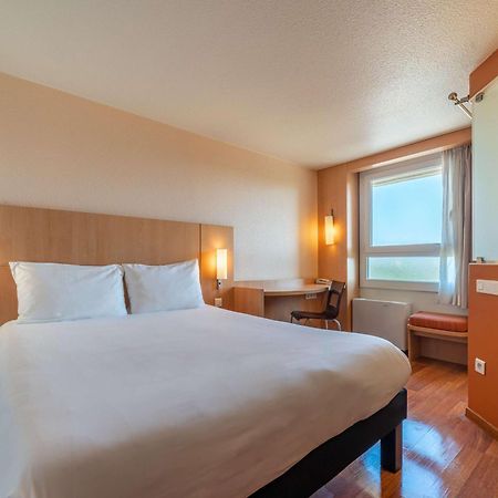 Отель Ibis Montpellier Centre Polygone Экстерьер фото